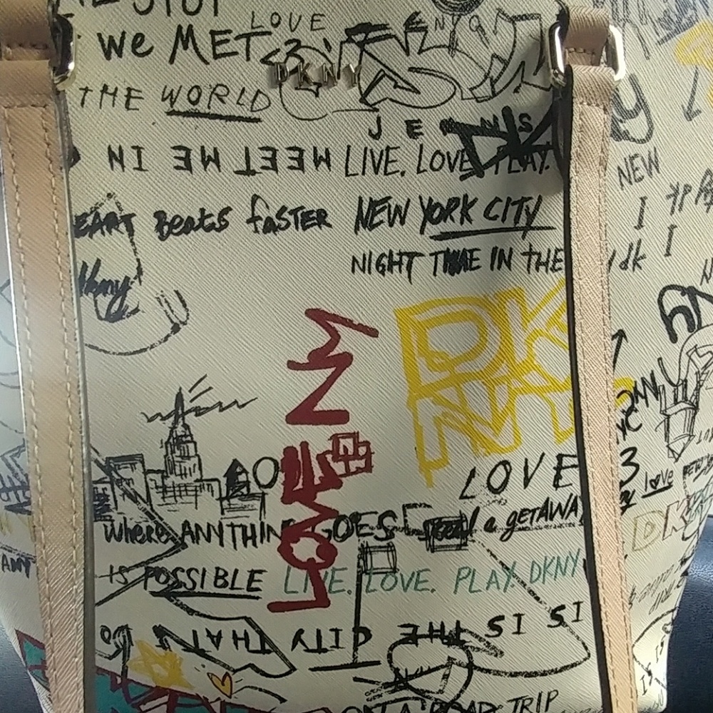 Dkny tote